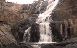 kanthanpara-waterfalls